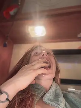 Snapshot of GoldenFlameGoddess chatting on March 10, 2025, 6:16 am GoldenFlameGoddess online show from March 10, 2025, 6:16 am