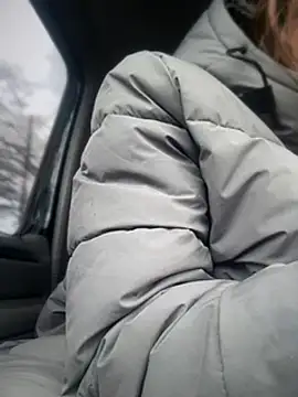 Snapshot of GoldenFlameGoddess chatting on March 12, 2025, 12:42 am GoldenFlameGoddess online show from March 12, 2025, 12:42 am