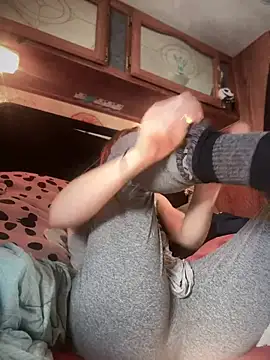 Snapshot of GoldenFlameGoddess chatting on March 22, 2025, 9:10 pm GoldenFlameGoddess online show from March 22, 2025, 9:10 pm