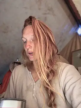 Snapshot of GoldenFlameGoddess chatting on September 26, 2025, 3:16 pm GoldenFlameGoddess online show from September 26, 2025, 3:16 pm