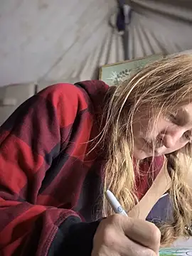 Snapshot of GoldenFlameGoddess chatting on September 30, 2025, 2:27 am GoldenFlameGoddess online show from September 30, 2025, 2:27 am