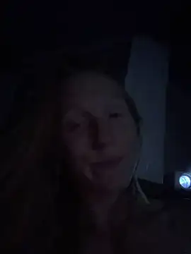 Snapshot of GoldenFlameGoddess chatting on October 22, 2025, 1:50 am GoldenFlameGoddess online show from October 22, 2025, 1:50 am