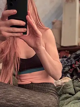 Snapshot of GoldenFlameGoddess chatting on November 22, 2025, 5:56 pm GoldenFlameGoddess online show from November 22, 2025, 5:56 pm