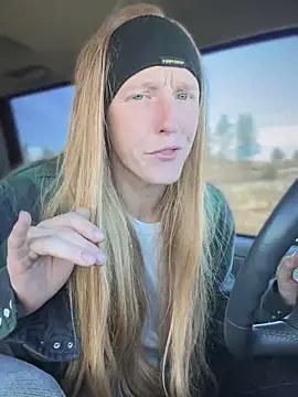 Snapshot of GoldenFlameGoddess chatting on November 23, 2025, 6:08 pm GoldenFlameGoddess online show from November 23, 2025, 6:08 pm