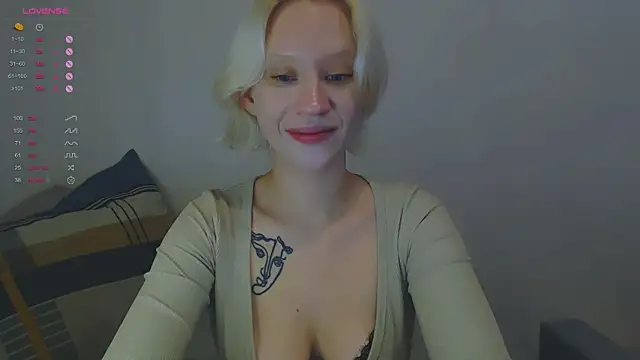 Snapshot of amelia_lye chatting on November 23, 2025, 3:01 pm amelia lye online show from November 23, 2025, 3:01 pm