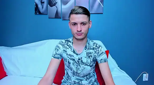 Snapshot of andboyfor6 chatting on January 29, 2025, 12:43 am andboyfor6 online show from January 29, 2025, 12:43 am