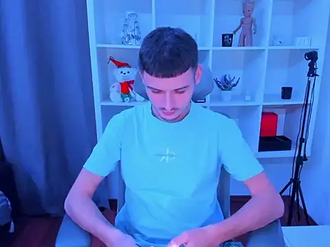 Snapshot of andboyfor6 chatting on December 15, 2025, 8:24 pm andboyfor6 online show from December 15, 2025, 8:24 pm