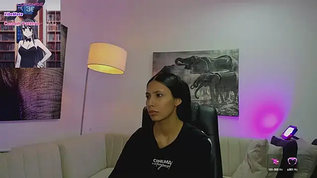 Snapshot of Ary_7 chatting on January 27, 2025, 11:32 am Ary 7 online show from January 27, 2025, 11:32 am