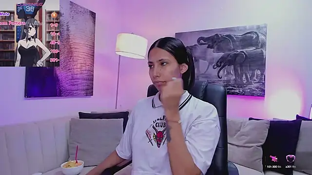 Snapshot of Ary_7 chatting on January 30, 2025, 11:33 am Ary 7 online show from January 30, 2025, 11:33 am