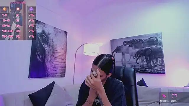 Snapshot of Ary_7 chatting on February 9, 2025, 11:47 am Ary 7 online show from February 9, 2025, 11:47 am