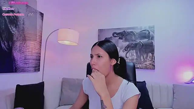 Snapshot of Ary_7 chatting on March 10, 2025, 11:42 am Ary 7 online show from March 10, 2025, 11:42 am