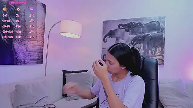 Snapshot of Ary_7 chatting on March 12, 2025, 11:53 am Ary 7 online show from March 12, 2025, 11:53 am