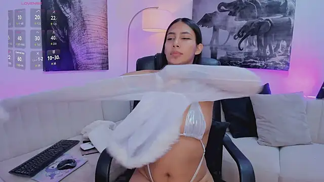 Snapshot of Ary_7 chatting on October 18, 2025, 11:44 am Ary 7 online show from October 18, 2025, 11:44 am