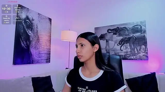 Snapshot of Ary_7 chatting on November 18, 2025, 11:36 am Ary 7 online show from November 18, 2025, 11:36 am