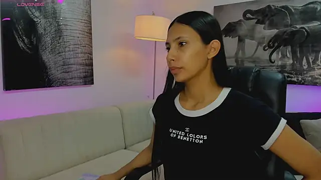 Snapshot of Ary_7 chatting on December 5, 2025, 11:41 am Ary 7 online show from December 5, 2025, 11:41 am