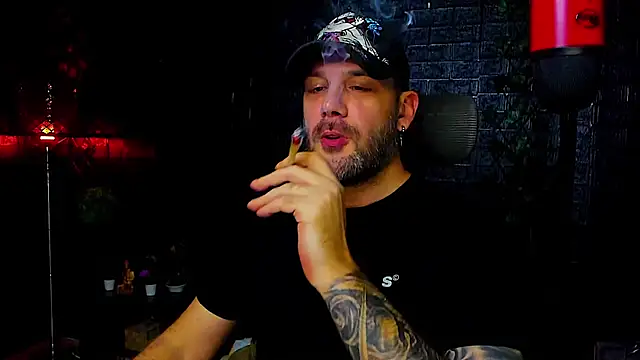 Snapshot of LexXHardy chatting on October 31, 2025, 12:00 am LexXHardy online show from October 31, 2025, 12:00 am