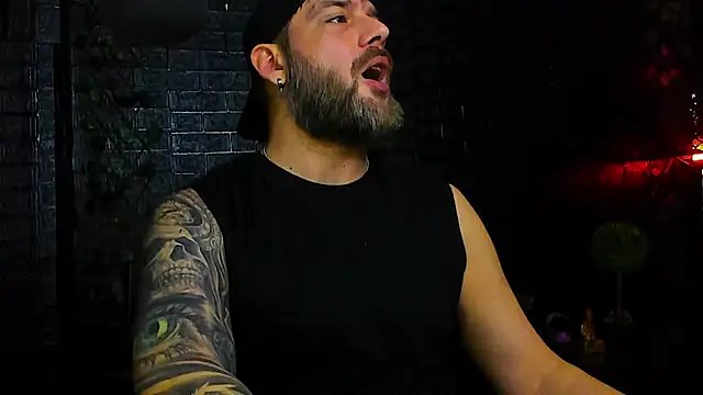 Snapshot of LexXHardy chatting on November 23, 2025, 2:28 pm LexXHardy online show from November 23, 2025, 2:28 pm