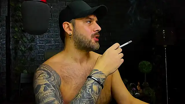 Snapshot of LexXHardy chatting on December 1, 2025, 7:19 pm LexXHardy online show from December 1, 2025, 7:19 pm