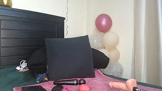 Snapshot of NIKKIE_LOVE chatting on January 26, 2025, 4:09 am NIKKIE LOVE online show from January 26, 2025, 4:09 am