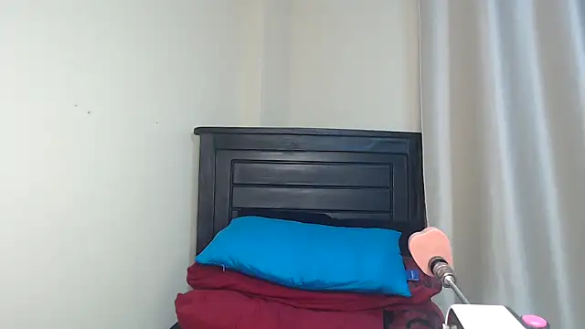 Snapshot of NIKKIE_LOVE chatting on March 23, 2025, 4:49 am NIKKIE LOVE online show from March 23, 2025, 4:49 am