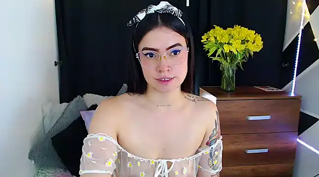 Snapshot of Isa_Maiden1 chatting on January 12, 2025, 10:33 pm Isa Maiden1 online show from January 12, 2025, 10:33 pm