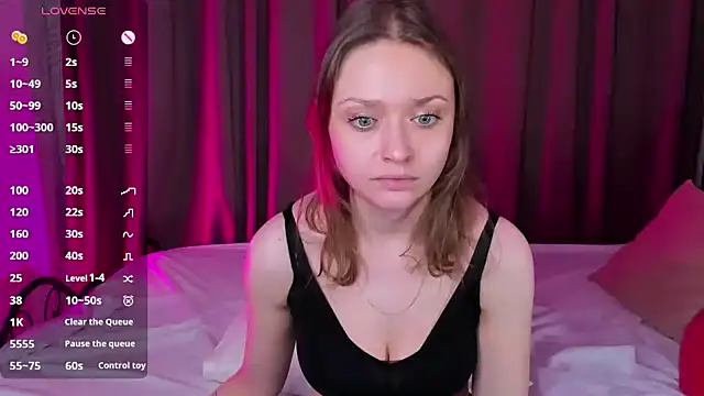 Snapshot of Linda_Bryant chatting on December 5, 2024, 4:09 am Linda Bryant online show from December 5, 2024, 4:09 am