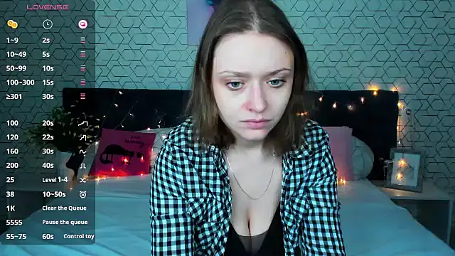 Snapshot of Linda_Bryant chatting on February 2, 2025, 12:19 am Linda Bryant online show from February 2, 2025, 12:19 am