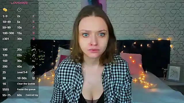 Snapshot of Linda_Bryant chatting on February 7, 2025, 12:53 am Linda Bryant online show from February 7, 2025, 12:53 am