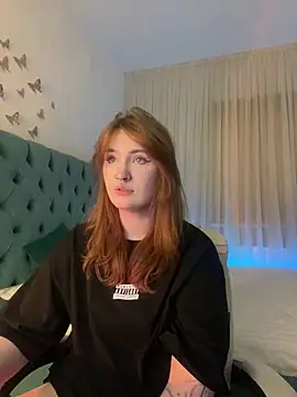 Snapshot of _Chlo__e chatting on February 10, 2025, 4:19 am Chlo e online show from February 10, 2025, 4:19 am