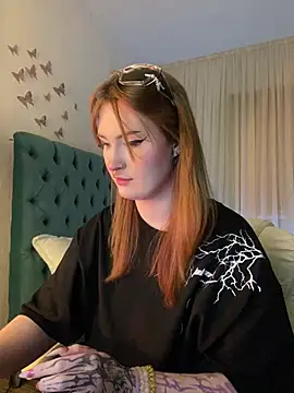 Snapshot of _Chlo__e chatting on February 15, 2025, 9:59 pm Chlo e online show from February 15, 2025, 9:59 pm