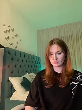 Snapshot of _Chlo__e chatting on February 20, 2025, 3:45 am Chlo e online show from February 20, 2025, 3:45 am