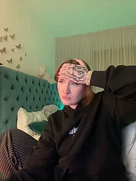 Snapshot of _Chlo__e chatting on February 22, 2025, 4:18 am Chlo e online show from February 22, 2025, 4:18 am