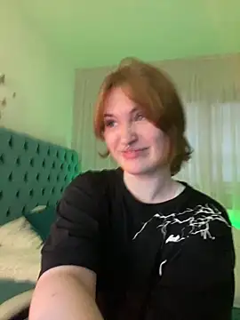 Snapshot of _Chlo__e chatting on March 7, 2025, 5:08 am Chlo e online show from March 7, 2025, 5:08 am