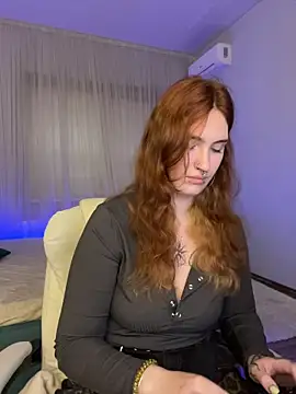 Snapshot of _Chlo__e chatting on November 8, 2025, 12:38 pm Chlo e online show from November 8, 2025, 12:38 pm