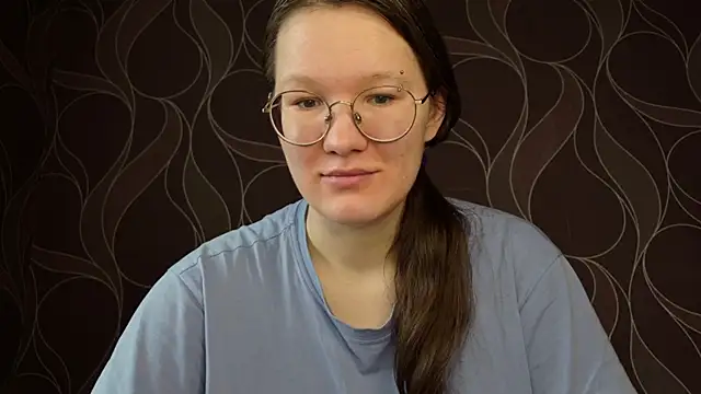 Snapshot of MiriamOr chatting on September 28, 2025, 7:47 am MiriamOr online show from September 28, 2025, 7:47 am