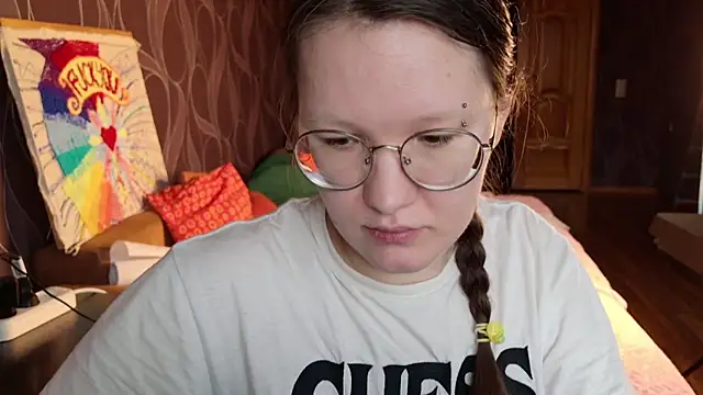 Snapshot of MiriamOr chatting on November 2, 2025, 7:55 am MiriamOr online show from November 2, 2025, 7:55 am