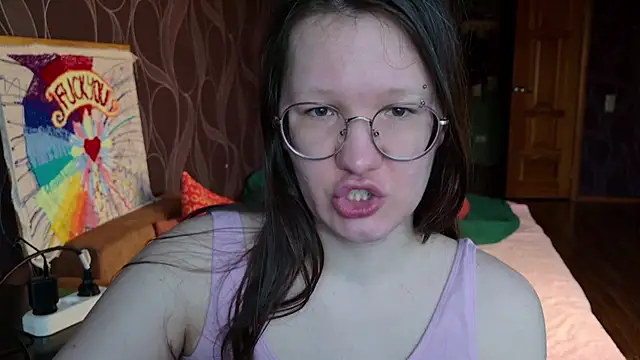 Snapshot of MiriamOr chatting on November 10, 2025, 7:40 am MiriamOr online show from November 10, 2025, 7:40 am