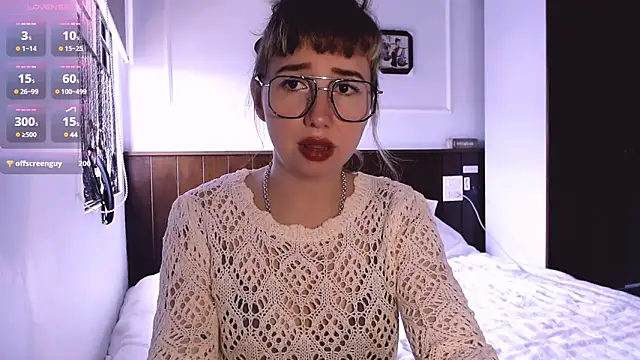 Snapshot of Cosmo_Riri chatting on January 24, 2025, 4:59 am Cosmo Riri online show from January 24, 2025, 4:59 am