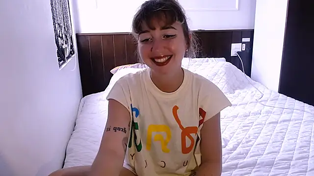 Snapshot of Cosmo_Riri chatting on March 13, 2025, 5:54 am Cosmo Riri online show from March 13, 2025, 5:54 am