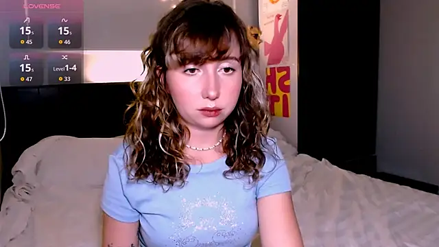 Snapshot of Cosmo_Riri chatting on October 17, 2025, 12:30 pm Cosmo Riri online show from October 17, 2025, 12:30 pm