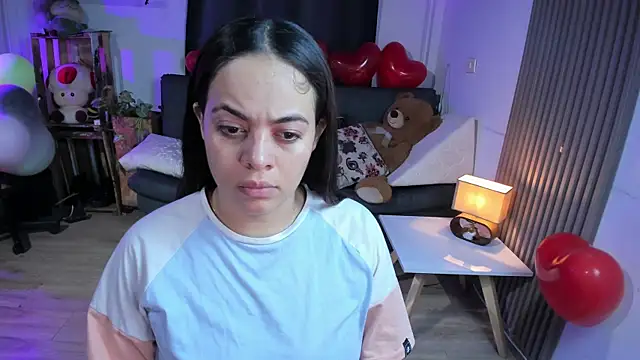 Snapshot of Cuttiealice chatting on February 21, 2025, 3:43 pm Cuttiealice online show from February 21, 2025, 3:43 pm