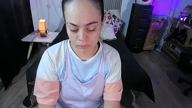 Snapshot of Cuttiealice chatting on March 1, 2025, 11:50 am Cuttiealice online show from March 1, 2025, 11:50 am