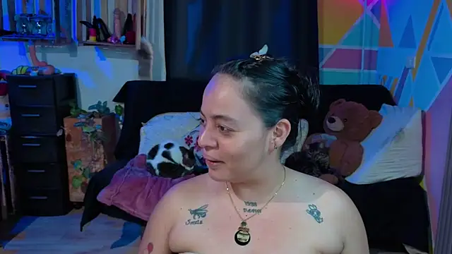 Snapshot of Cuttiealice chatting on September 10, 2025, 5:35 pm Cuttiealice online show from September 10, 2025, 5:35 pm