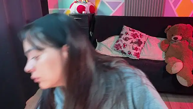 Snapshot of Cuttiealice chatting on September 18, 2025, 4:53 pm Cuttiealice online show from September 18, 2025, 4:53 pm