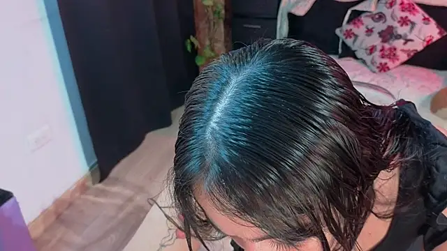 Snapshot of Cuttiealice chatting on September 21, 2025, 1:13 pm Cuttiealice online show from September 21, 2025, 1:13 pm