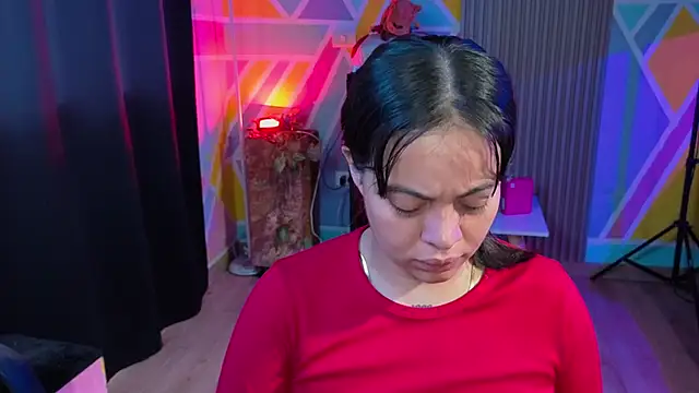 Snapshot of Cuttiealice chatting on October 7, 2025, 11:29 am Cuttiealice online show from October 7, 2025, 11:29 am