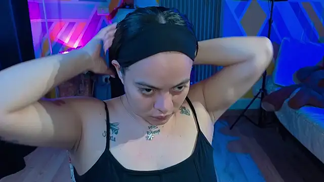 Snapshot of Cuttiealice chatting on October 15, 2025, 12:49 pm Cuttiealice online show from October 15, 2025, 12:49 pm