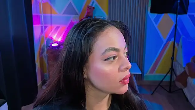 Snapshot of Cuttiealice chatting on October 17, 2025, 1:57 pm Cuttiealice online show from October 17, 2025, 1:57 pm