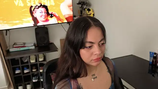 Snapshot of Cuttiealice chatting on October 21, 2025, 3:02 pm Cuttiealice online show from October 21, 2025, 3:02 pm