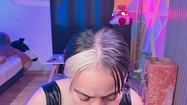 Snapshot of Cuttiealice chatting on November 6, 2025, 12:39 pm Cuttiealice online show from November 6, 2025, 12:39 pm